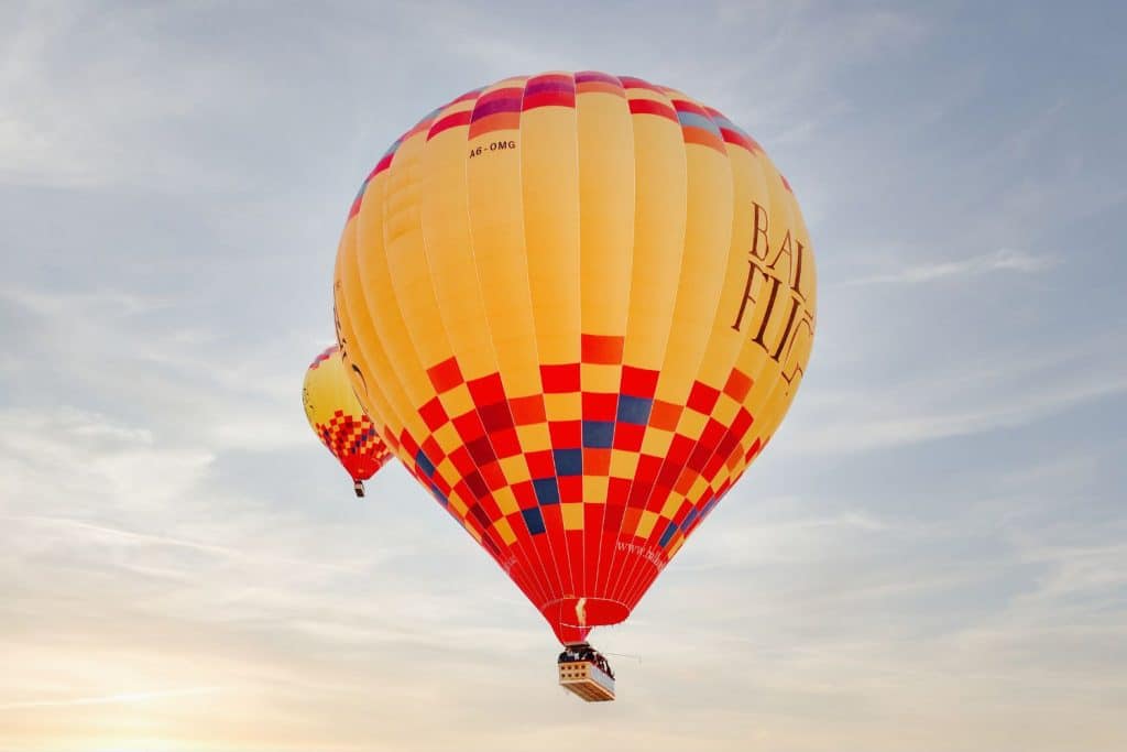 hot air balloon ride Dubai